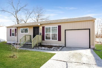 413 N SEMINOLE DR INDEPENDENCE, MO 64056